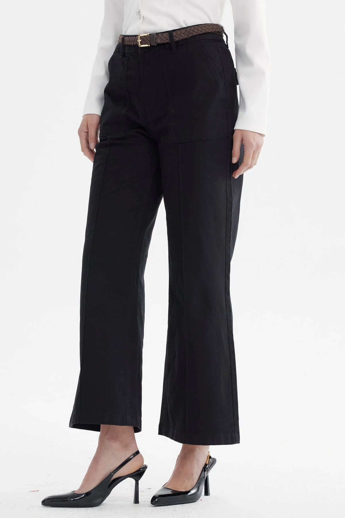Pantalón Mujer Gabardina Con Cinturón Negro - Image 2