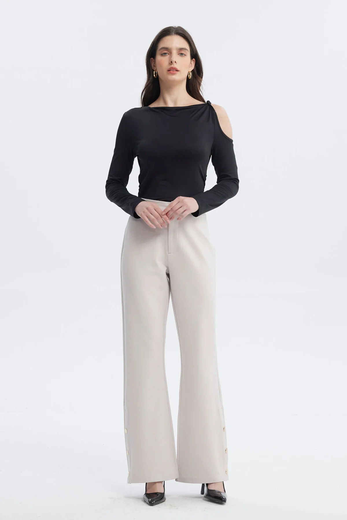 Pantalón Mujer Leve Flare Beige - Image 4