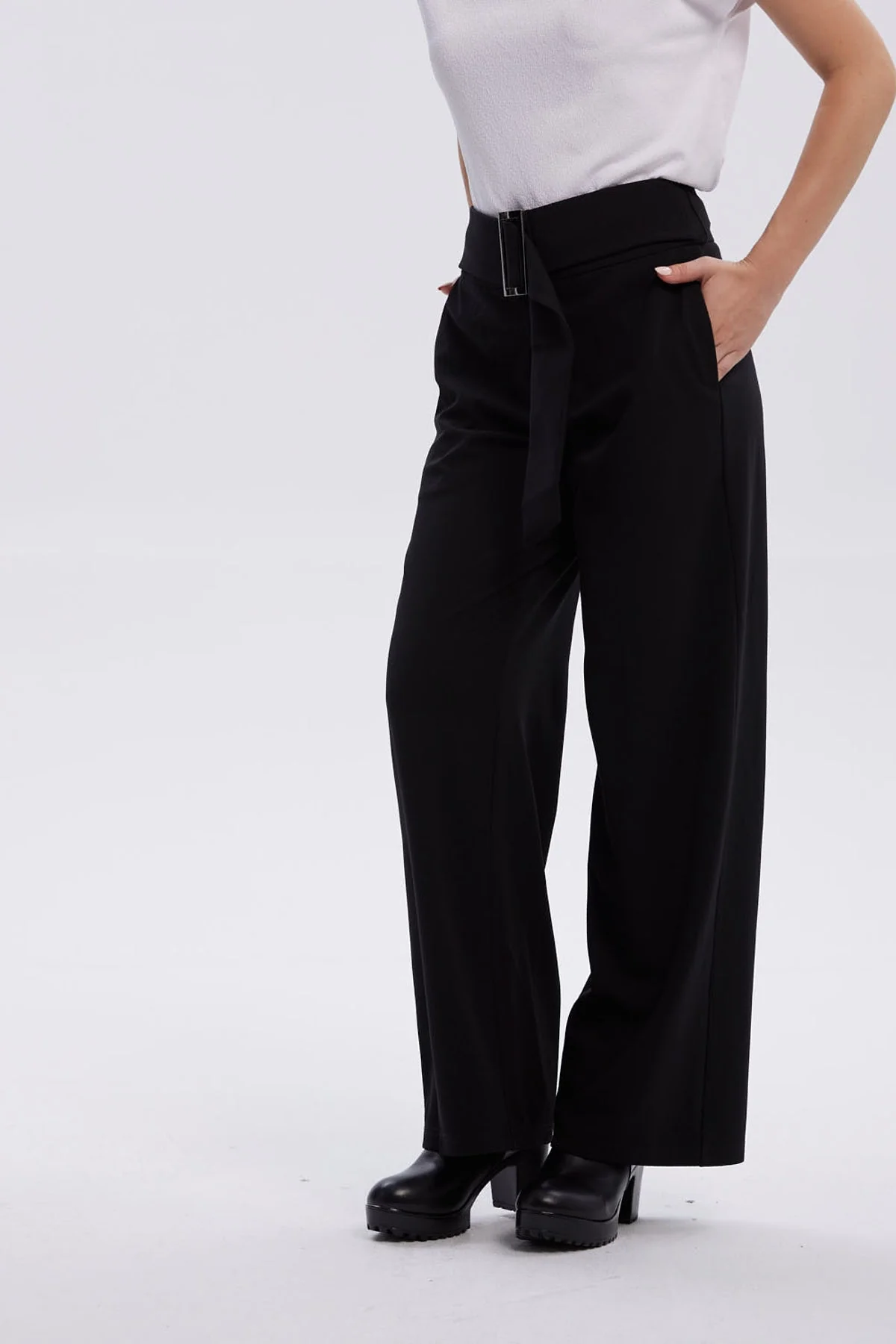 Pantalón Mujer Sastrero Con Cinturón Negro - Image 2