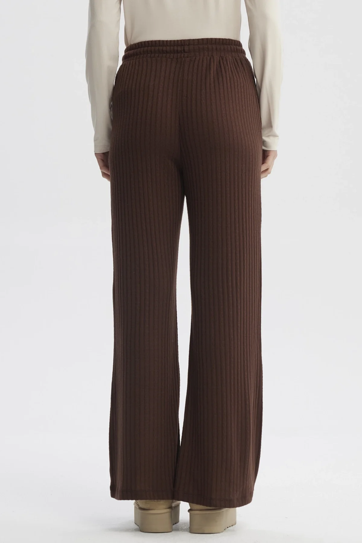 Pantalón Mujer Wide Leg Café - Image 3