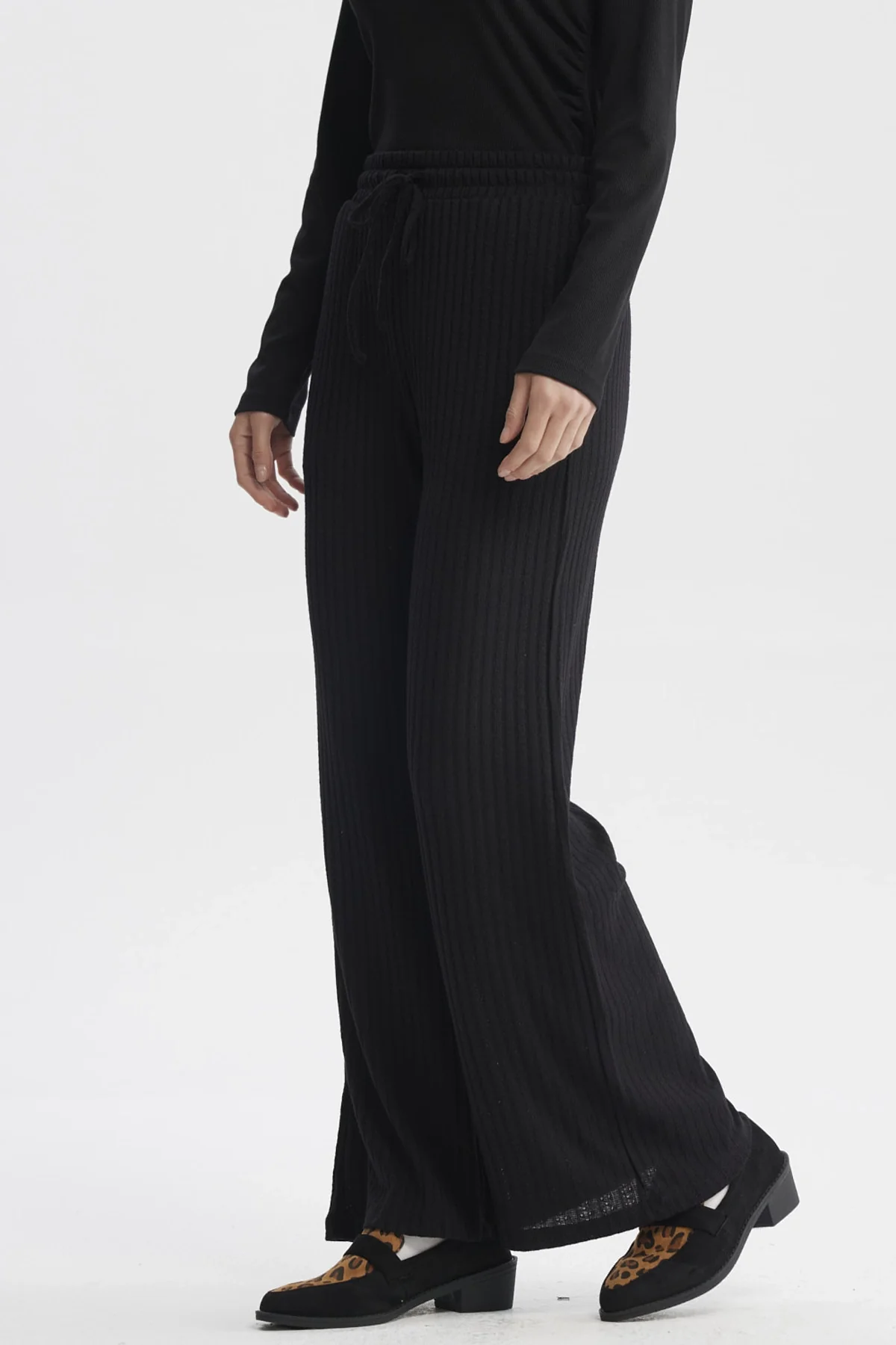 Pantalón Mujer Wide Leg Negro - Image 2