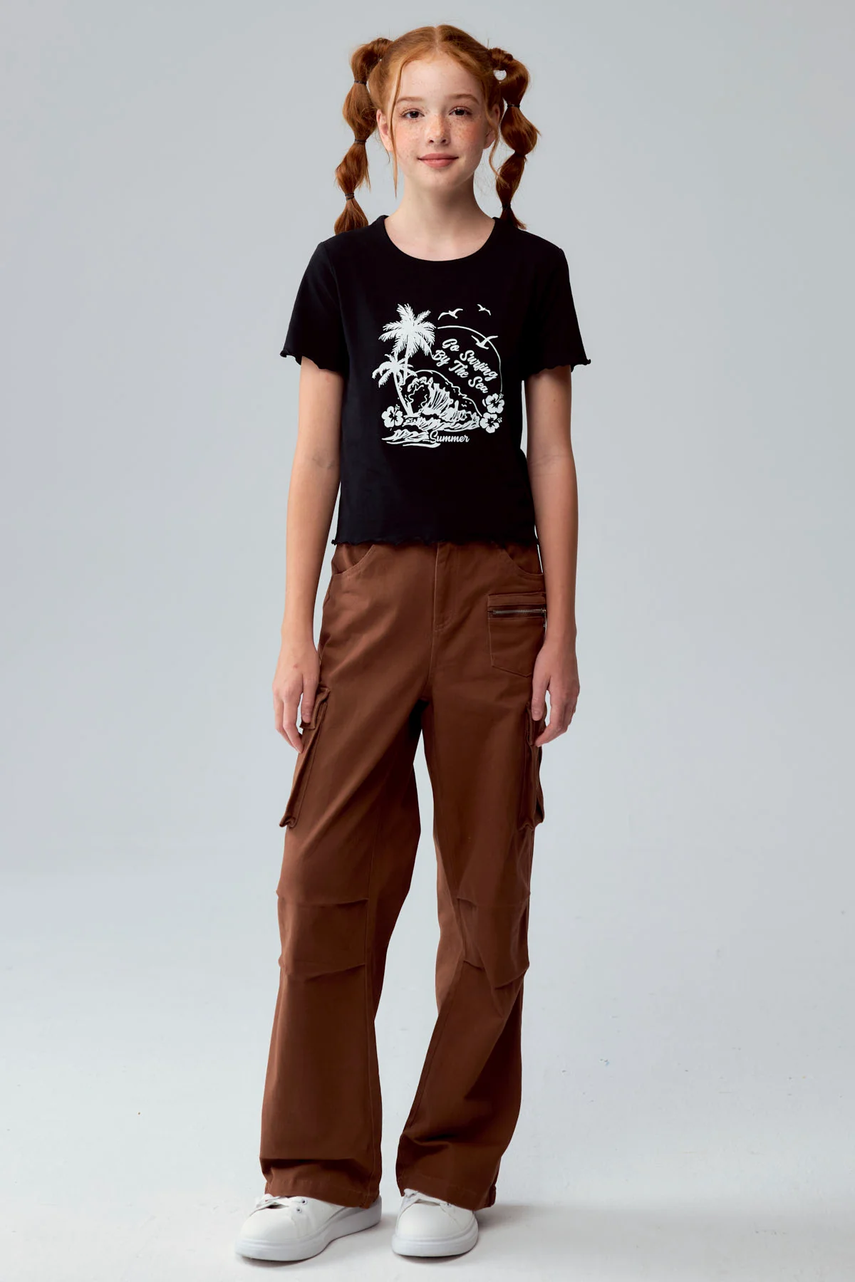 Pantalón Niña Calce Recto Cargo Café - Image 4