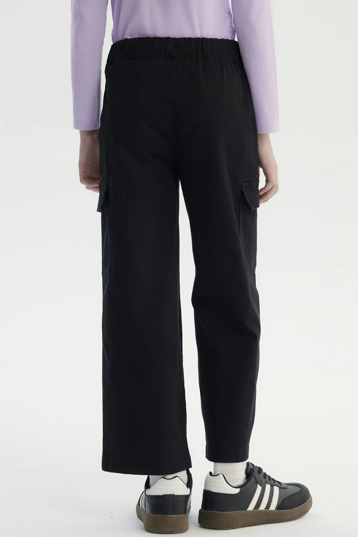 Pantalón Niña Calce Recto Negro - Image 3