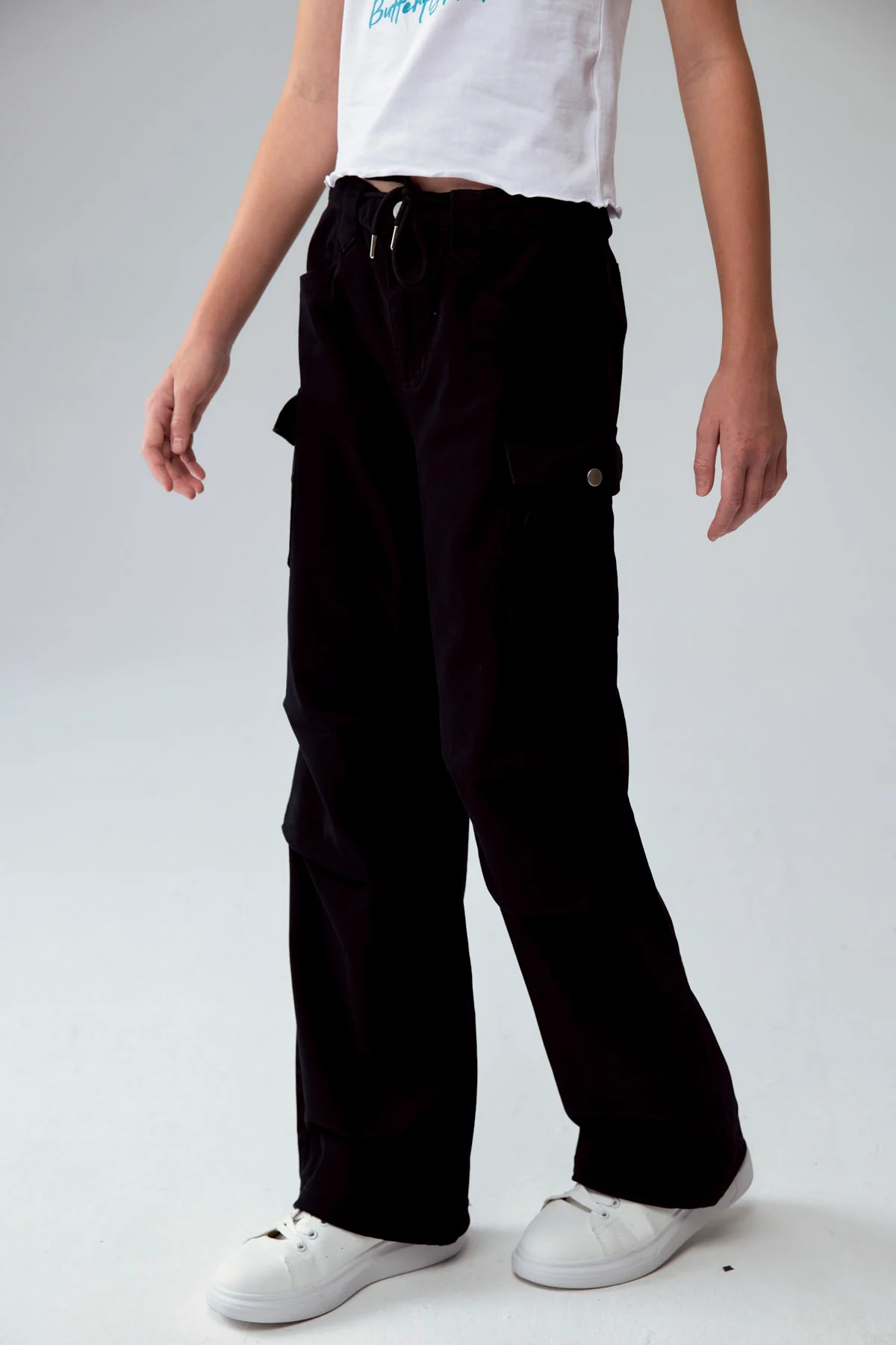 Pantalón Niña Parachute Con Bolsillo Negro - Image 2