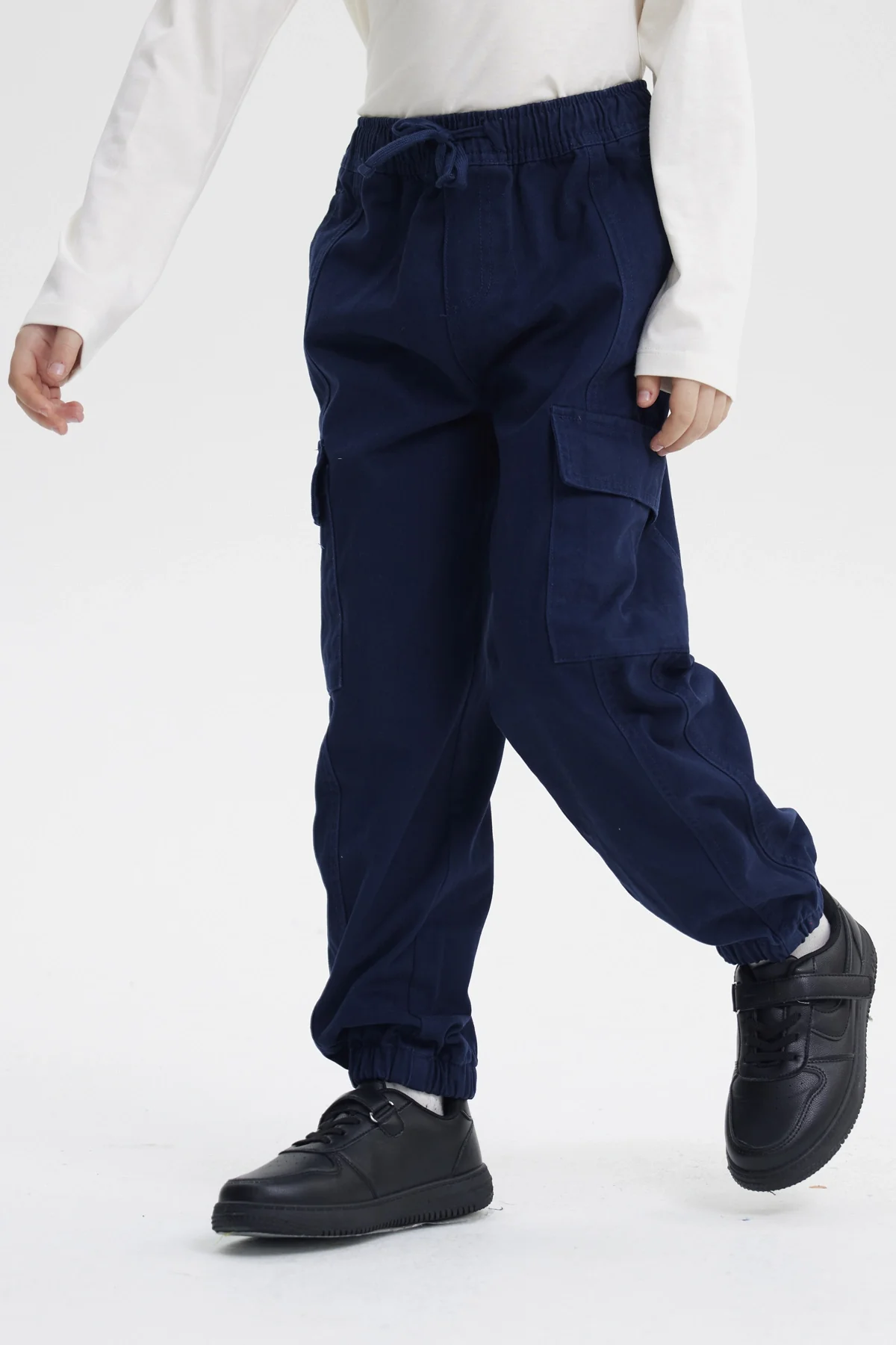 Pantalón Niño Pitillo Azul Oscuro - Image 2
