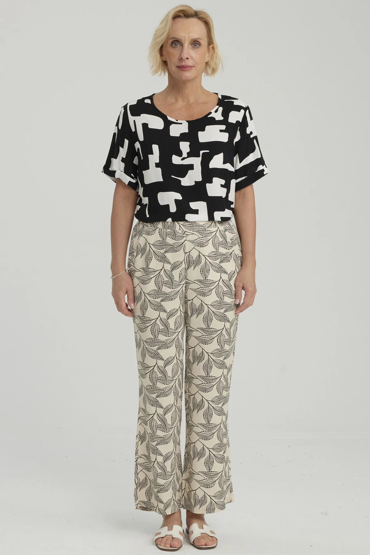 Pantalón Pescador Mujer Print Beige - Image 4