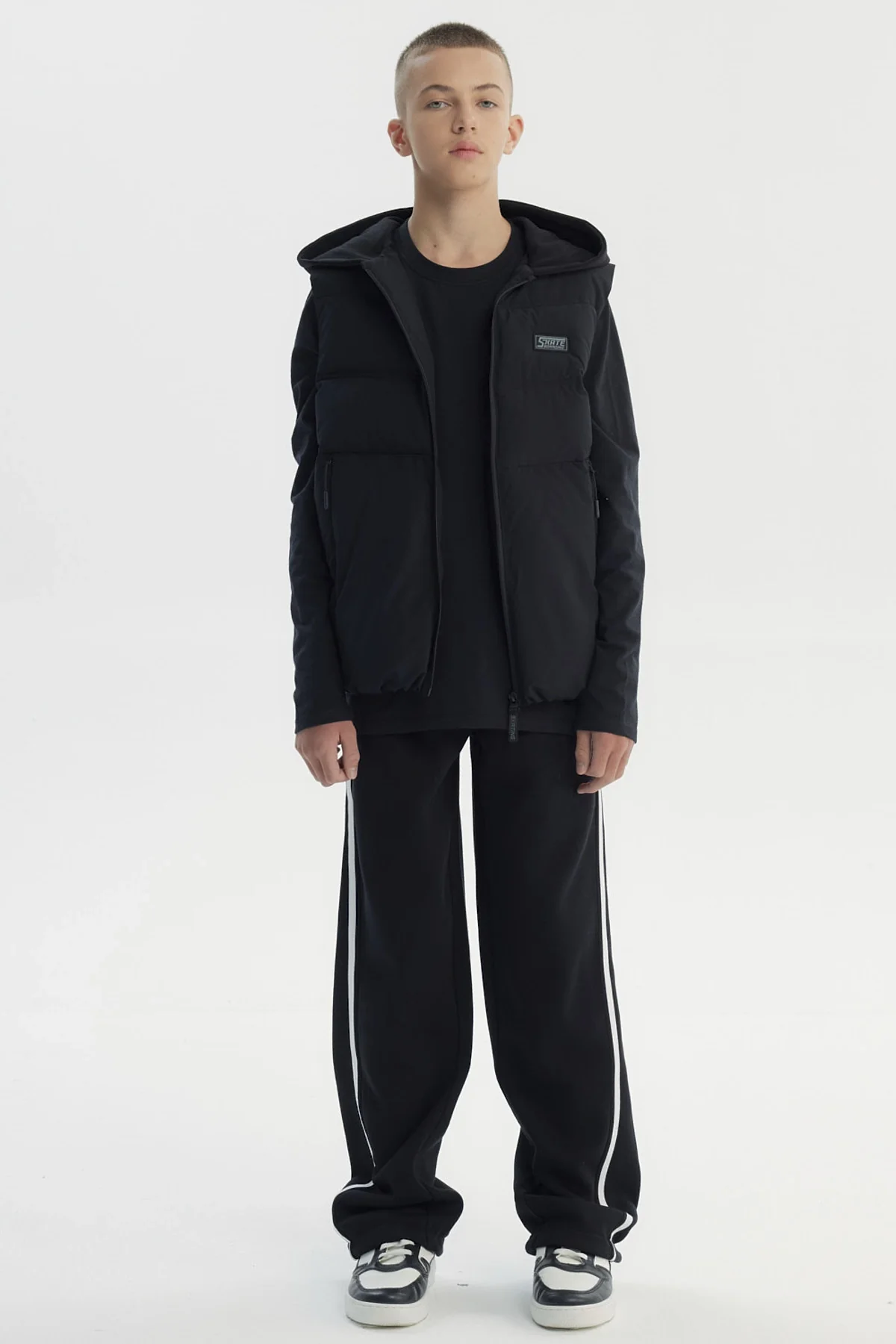 Parka Niño Sin Mangas Negro - Image 4