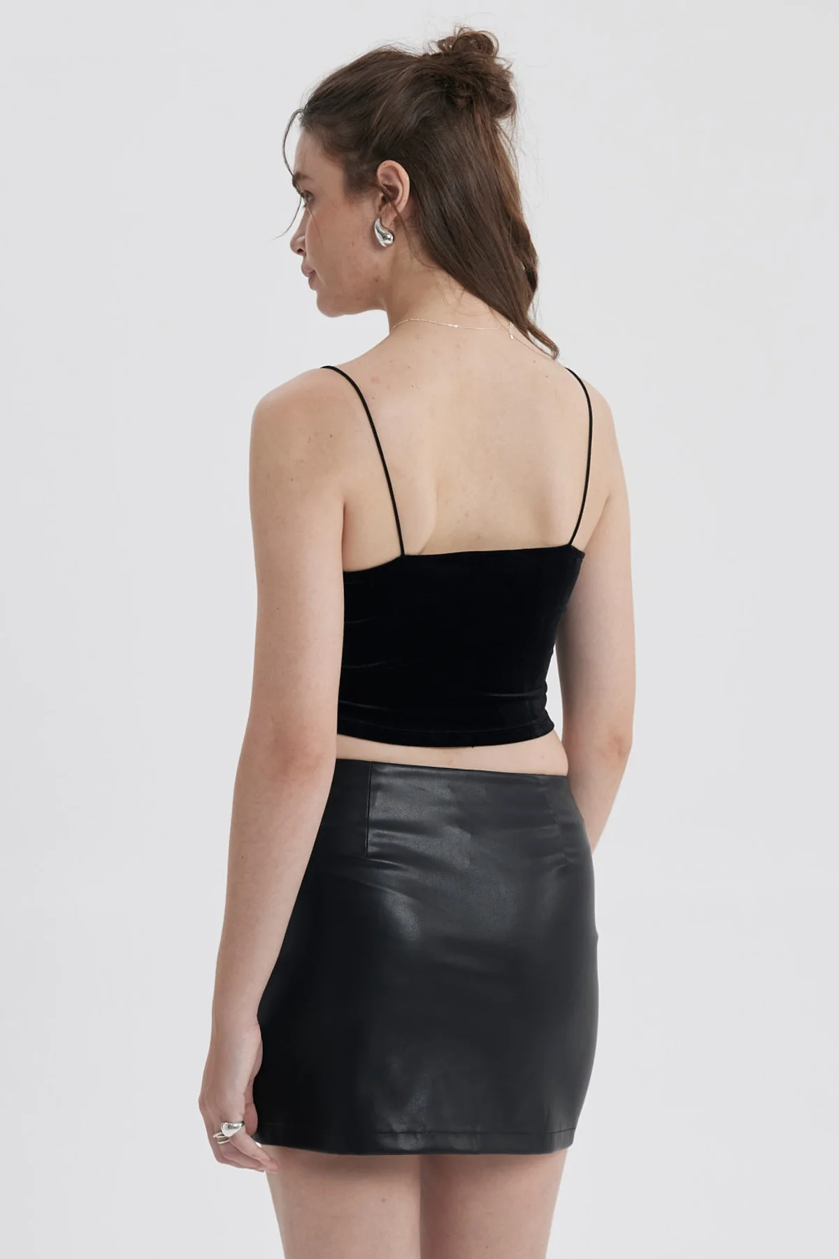 Peto Mujer Velvet Negro - Image 3