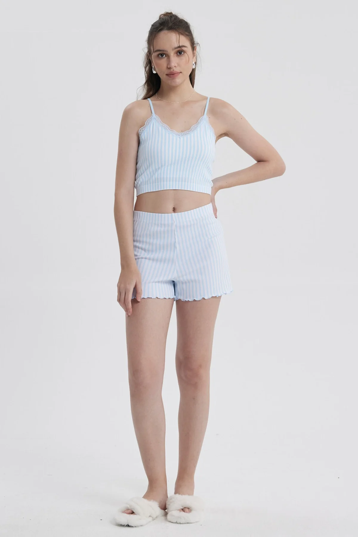 Pijama Mujer Crop Celeste - Image 4