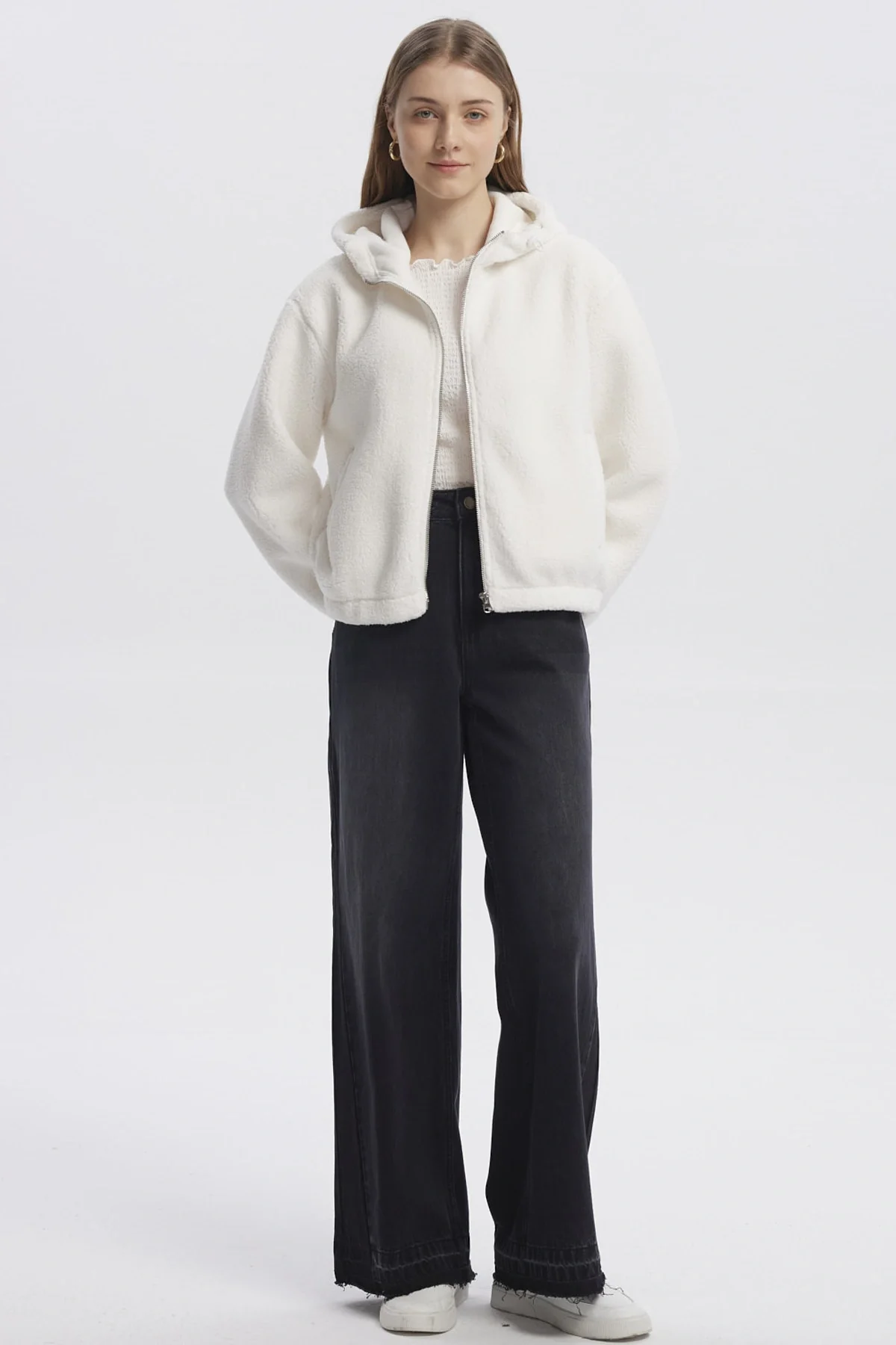 Polar Mujer Peludo Crudo - Image 4