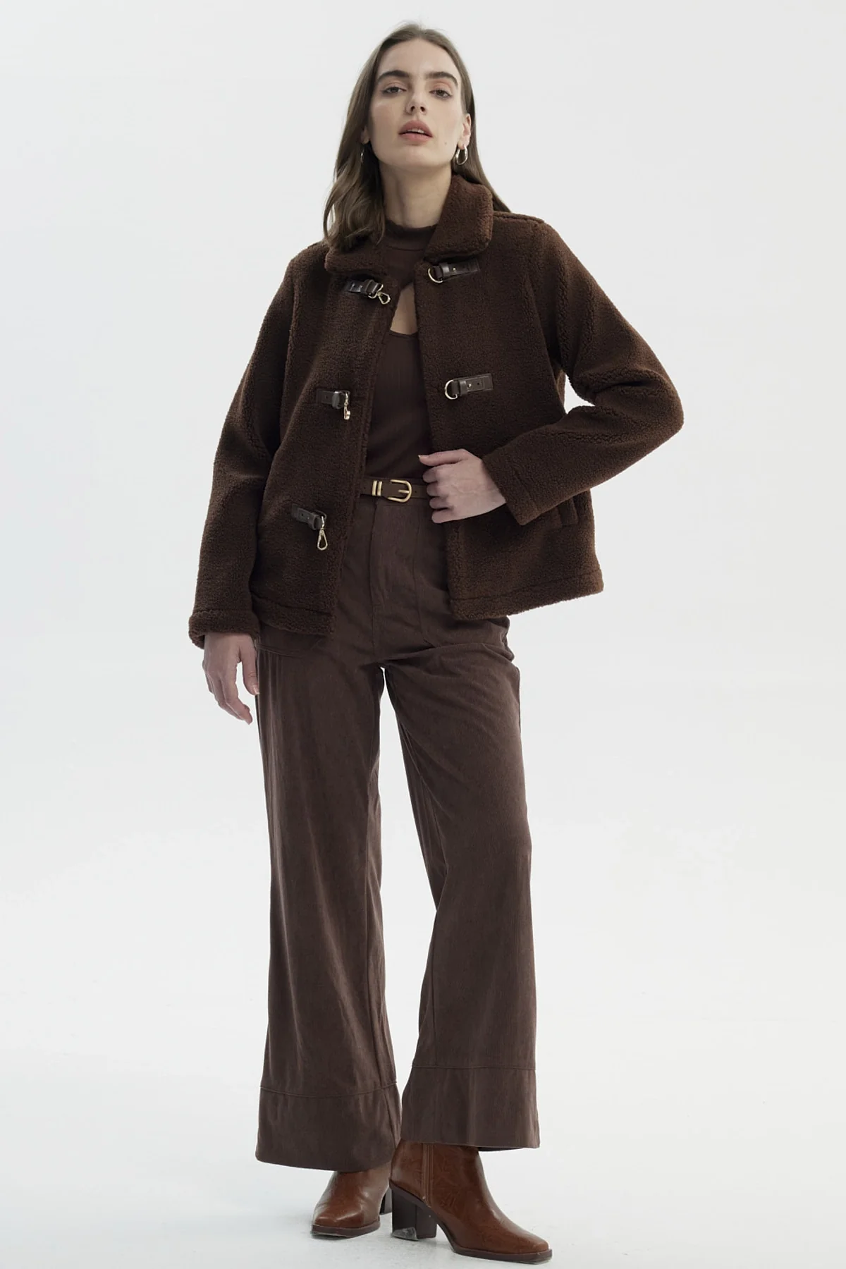 Polar Mujer Tipo Chaqueta Café - Image 4