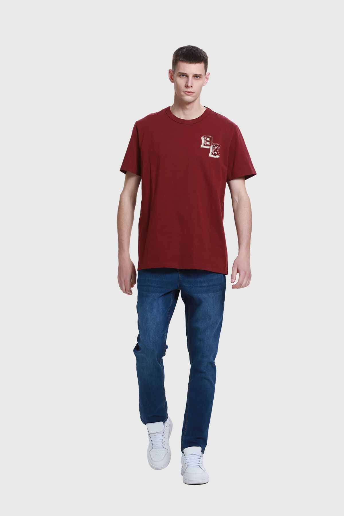 Polera Hombre Aplicación Burdeo - Image 4