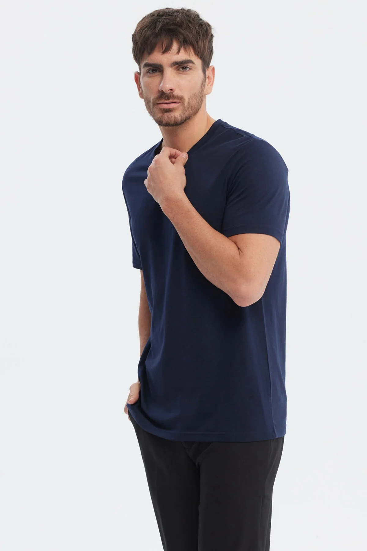Polera Hombre Básica Azul Marino - Image 2