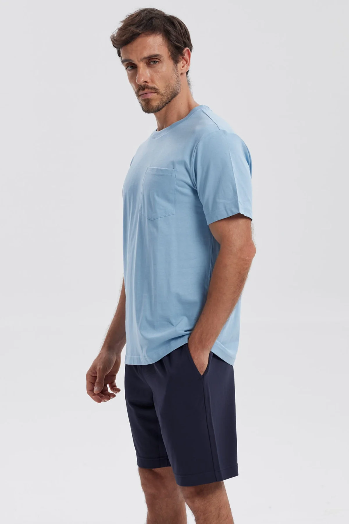 Polera Hombre Básica Con Bolsillo Celeste Claro - Image 2