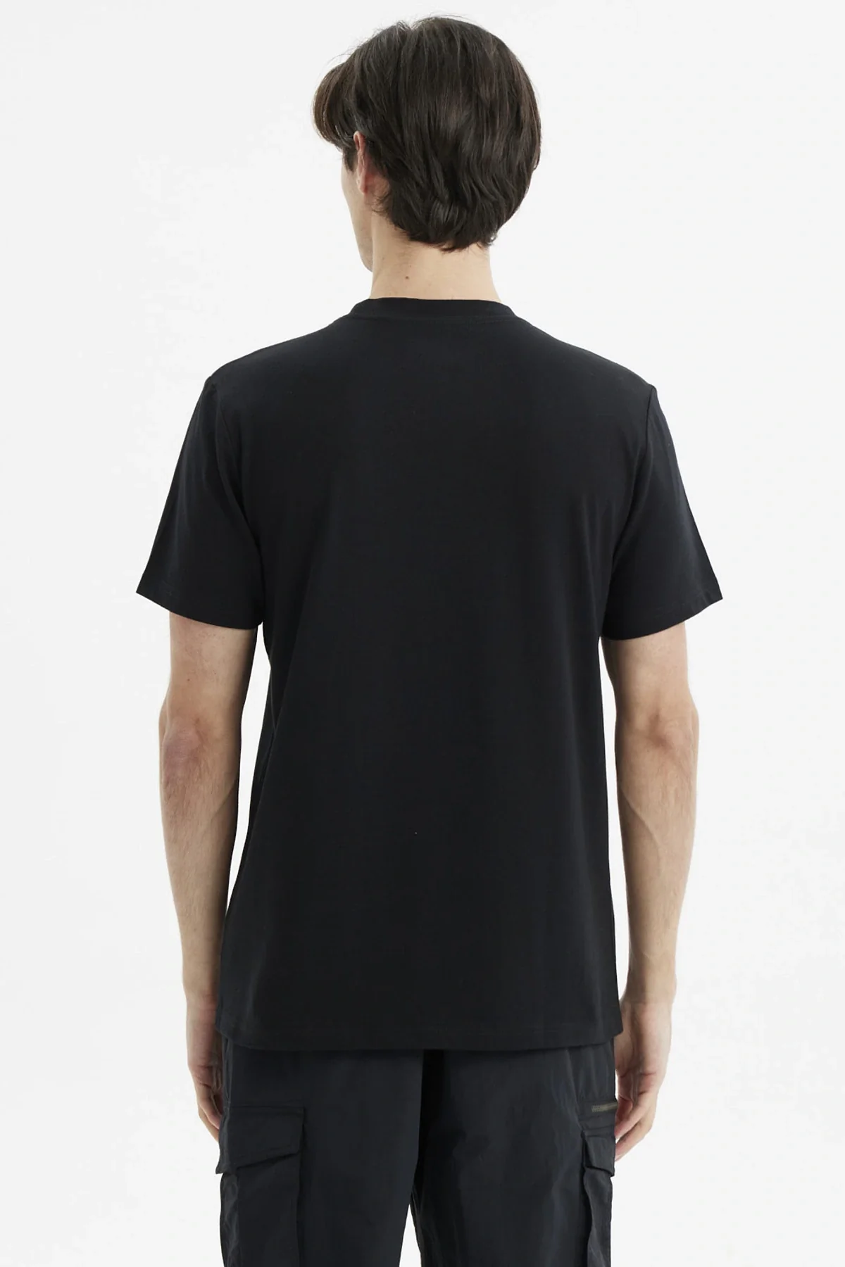 Polera Hombre Basket Negro - Image 3