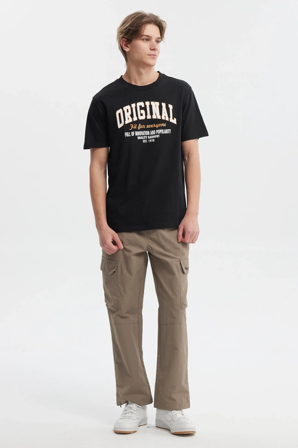 Polera Hombre College Print Negro - Image 4