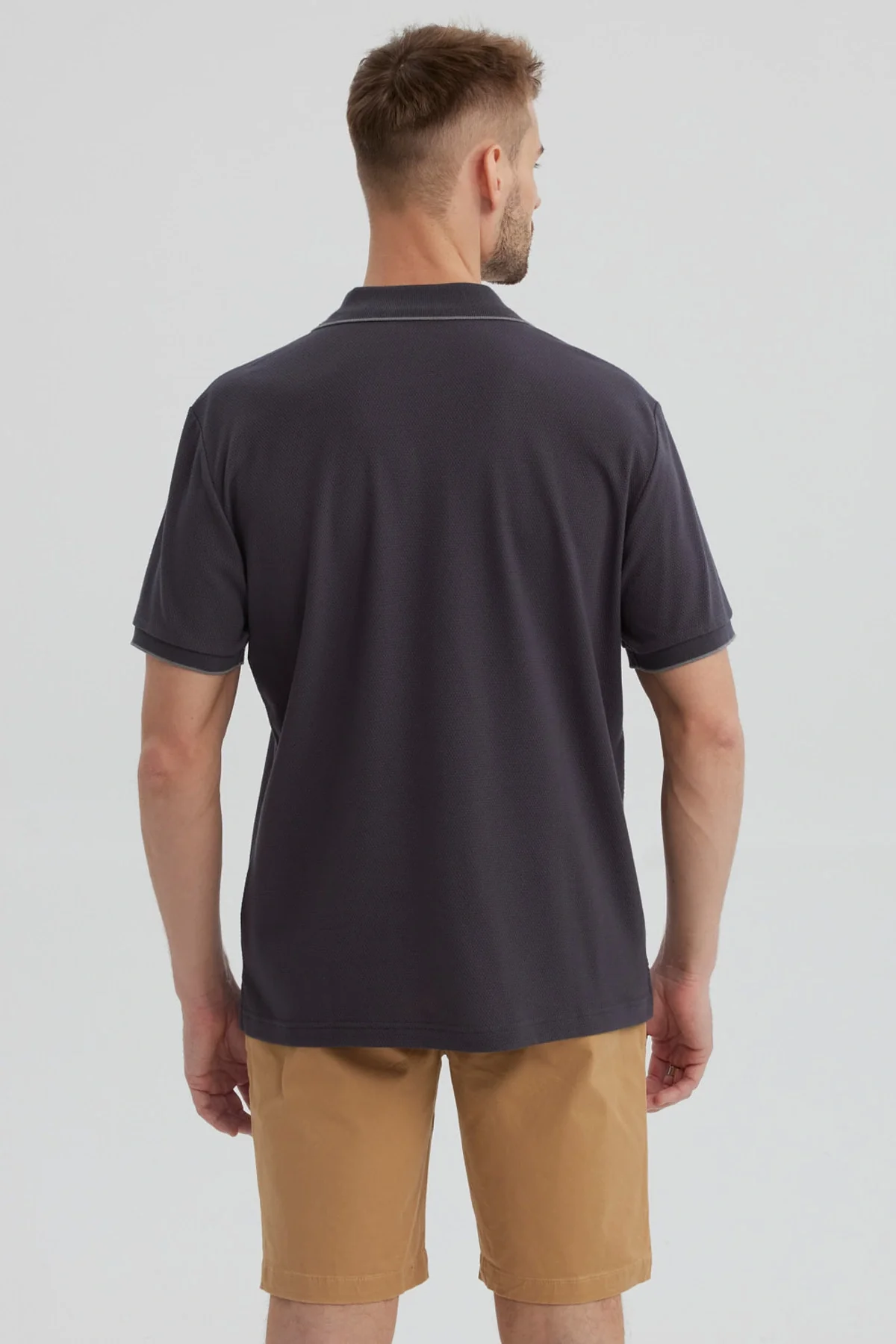 Polera Hombre Con Cierre Gris - Image 3