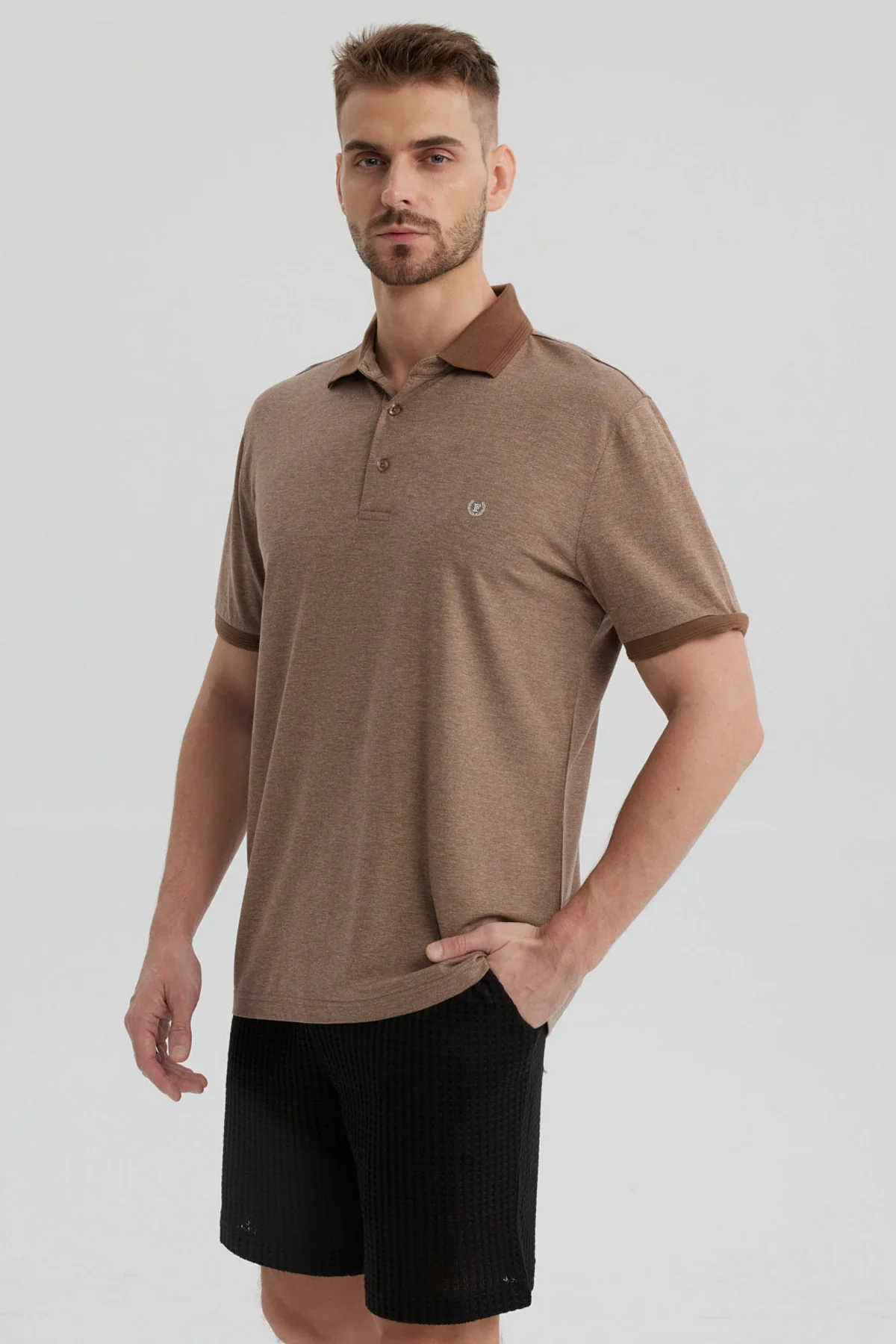 Polera Hombre Con Contraste Beige - Image 2