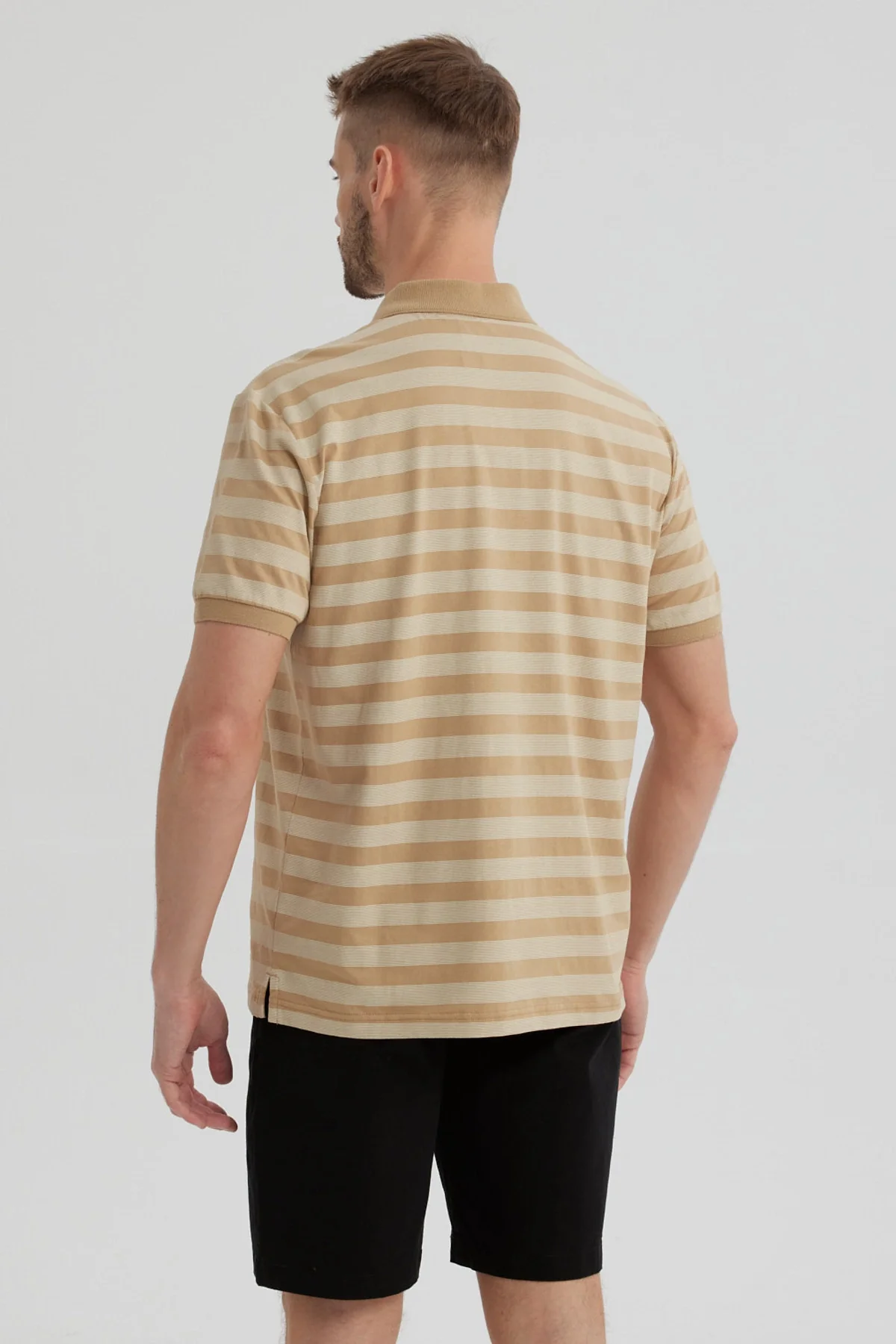 Polera Hombre Cuello Camisero Beige - Image 3