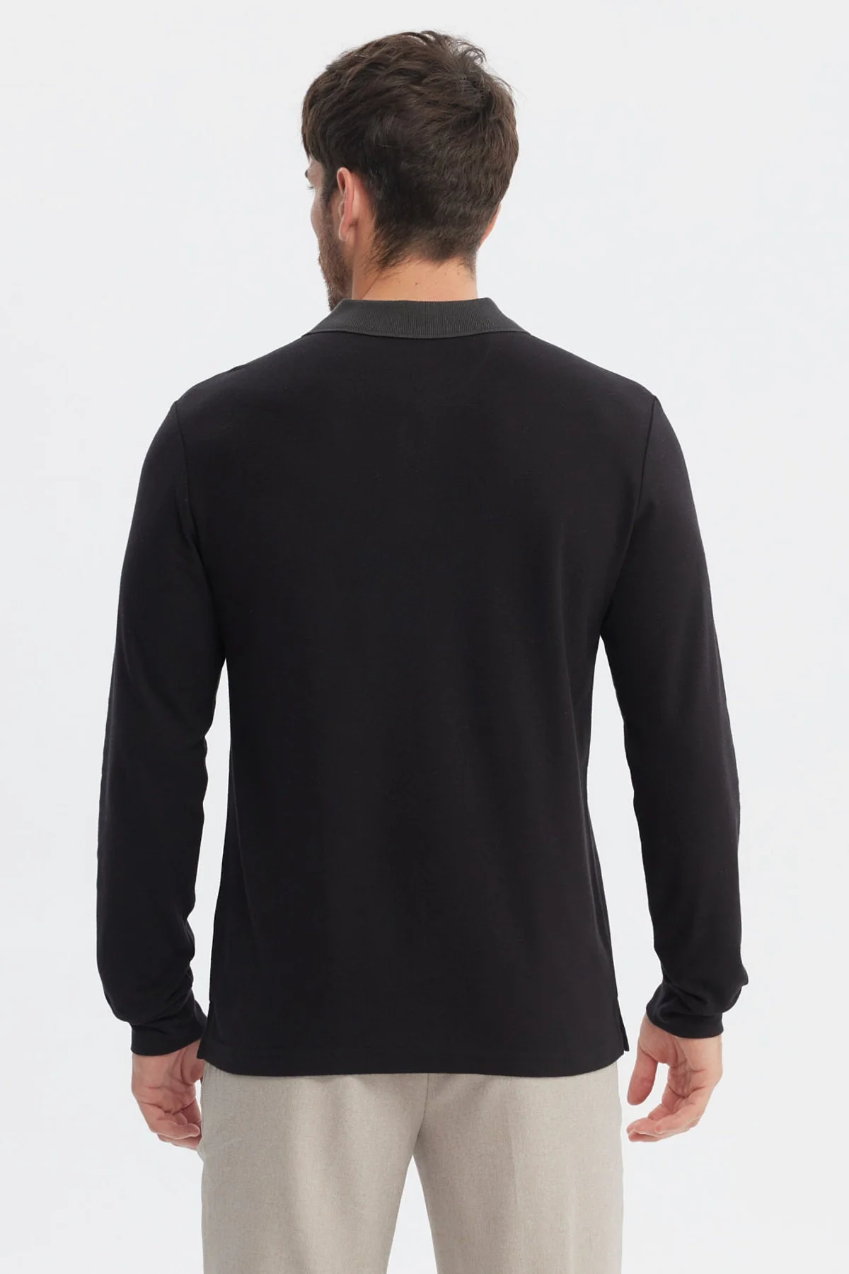 Polera Hombre Cuello Contraste Negro - Image 3