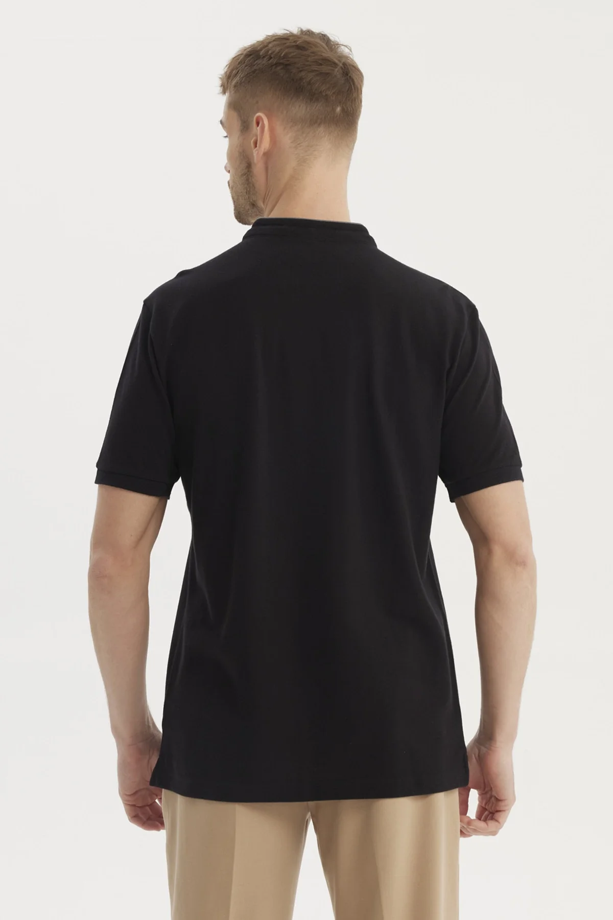 Polera Hombre Cuello Polo Negro - Image 3