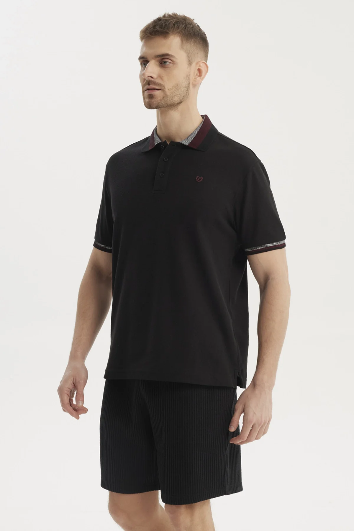 Polera Hombre Cuello Polo Negro - Image 2