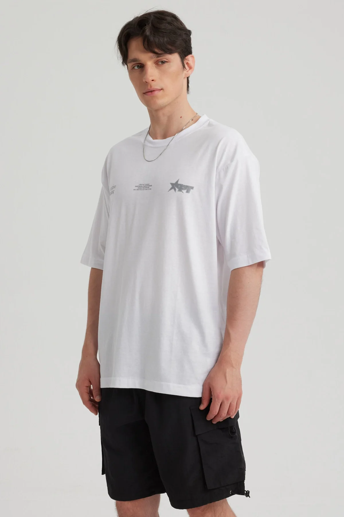 Polera Hombre Estampado Blanco - Image 2