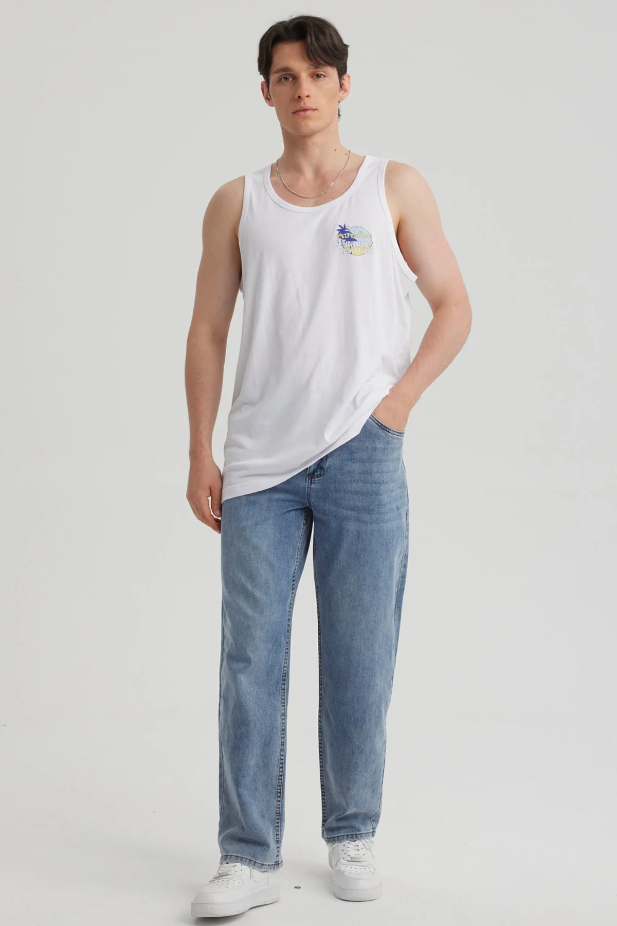 Polera Hombre Estampado Blanco - Image 4