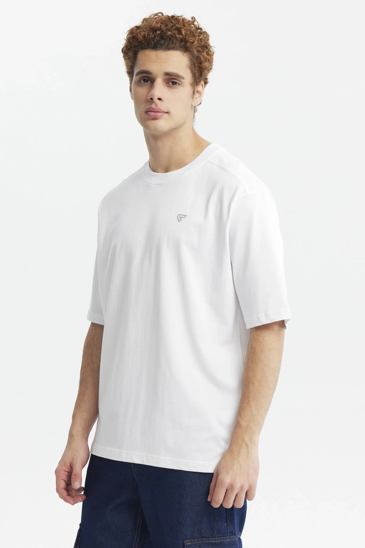 Polera Hombre Label Pecho Blanco - Image 2