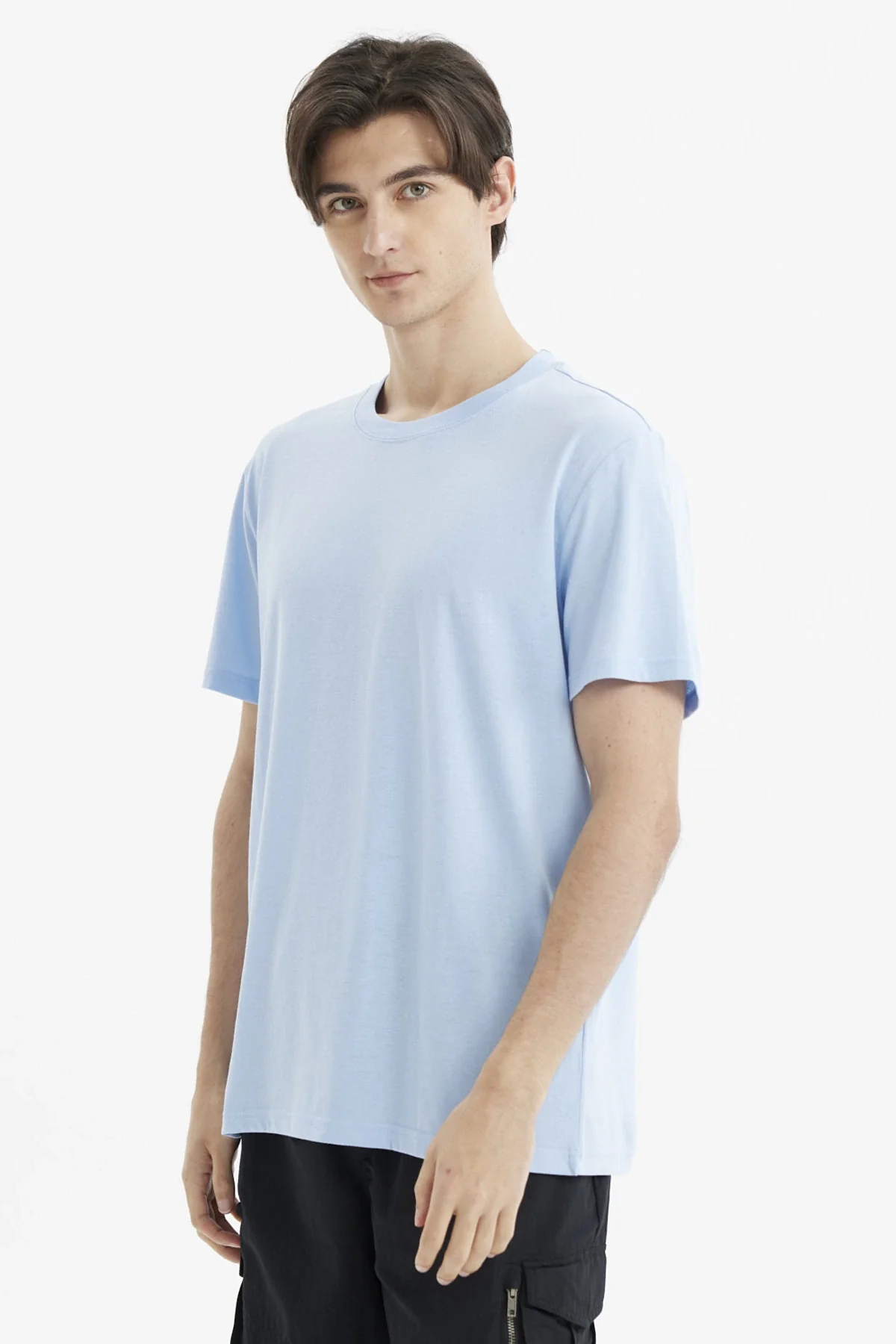 Polera Hombre Long Fit Básica Celeste - Image 2
