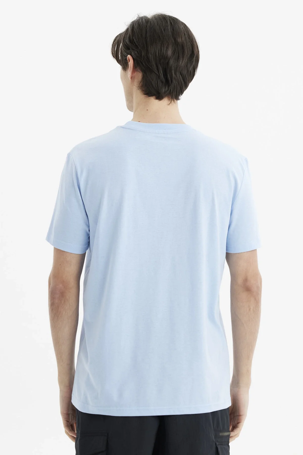 Polera Hombre Long Fit Básica Celeste - Image 3