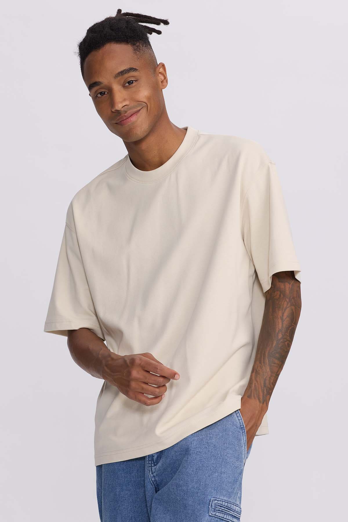 Polera Hombre Loose Fit Beige - Image 2