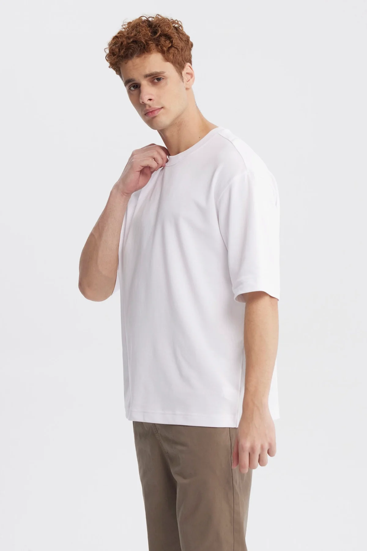 Polera Hombre Loose Fit Blanco - Image 2