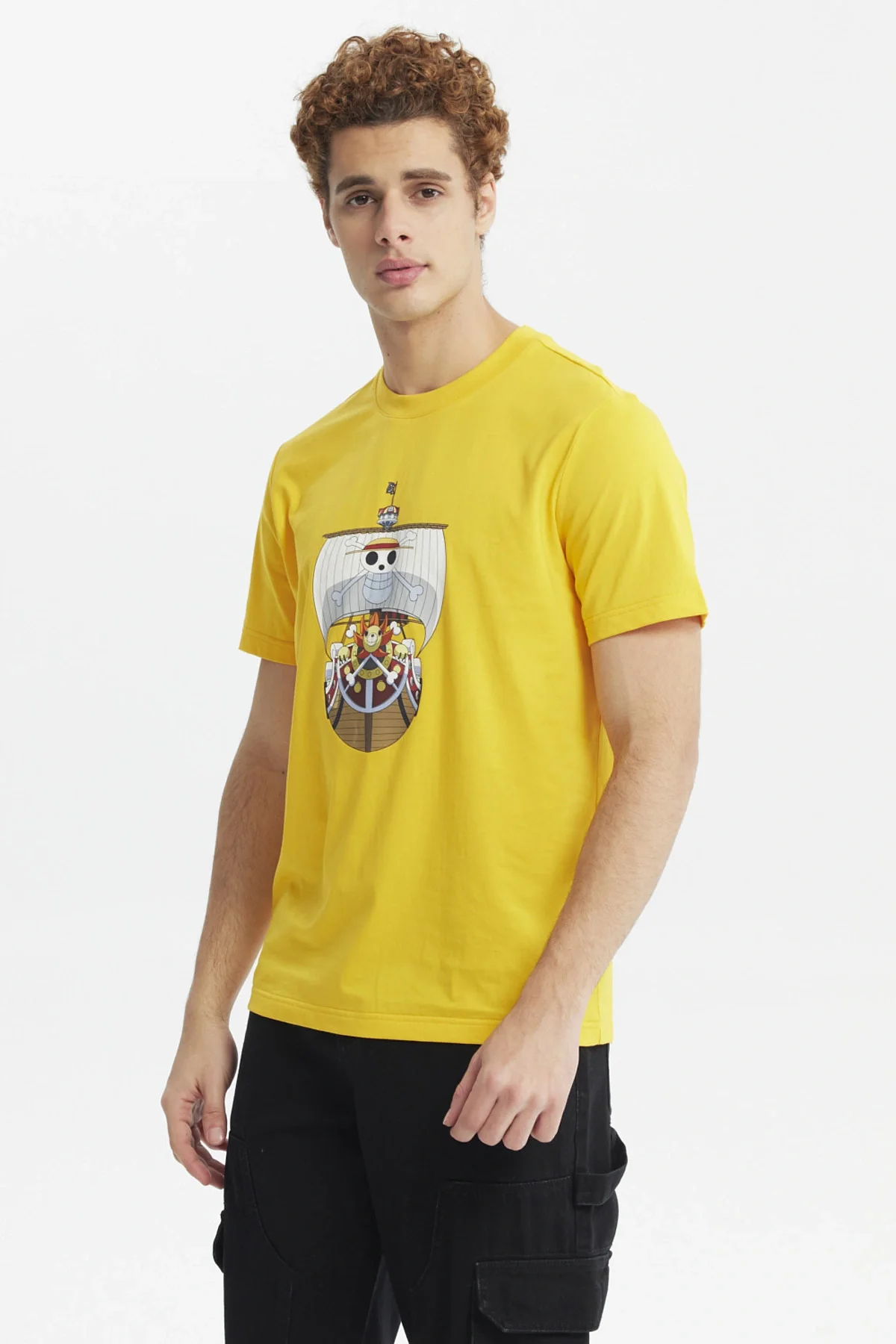 Polera Hombre One Piece Amarillo - Image 2