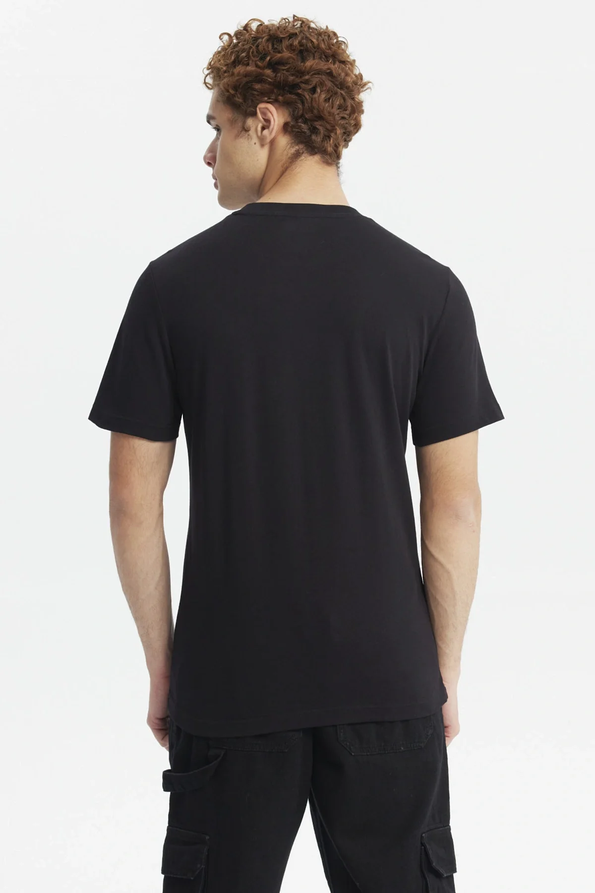Polera Hombre One Piece Negro - Image 3