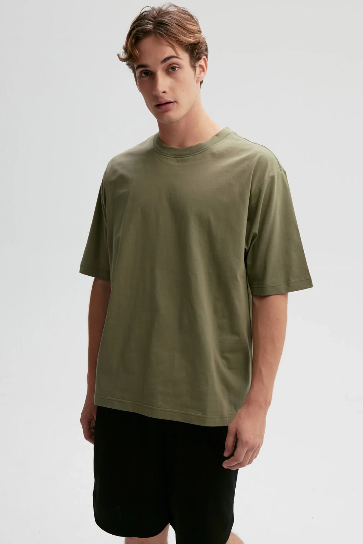 Polera Hombre Oversize Verde Militar - Image 2