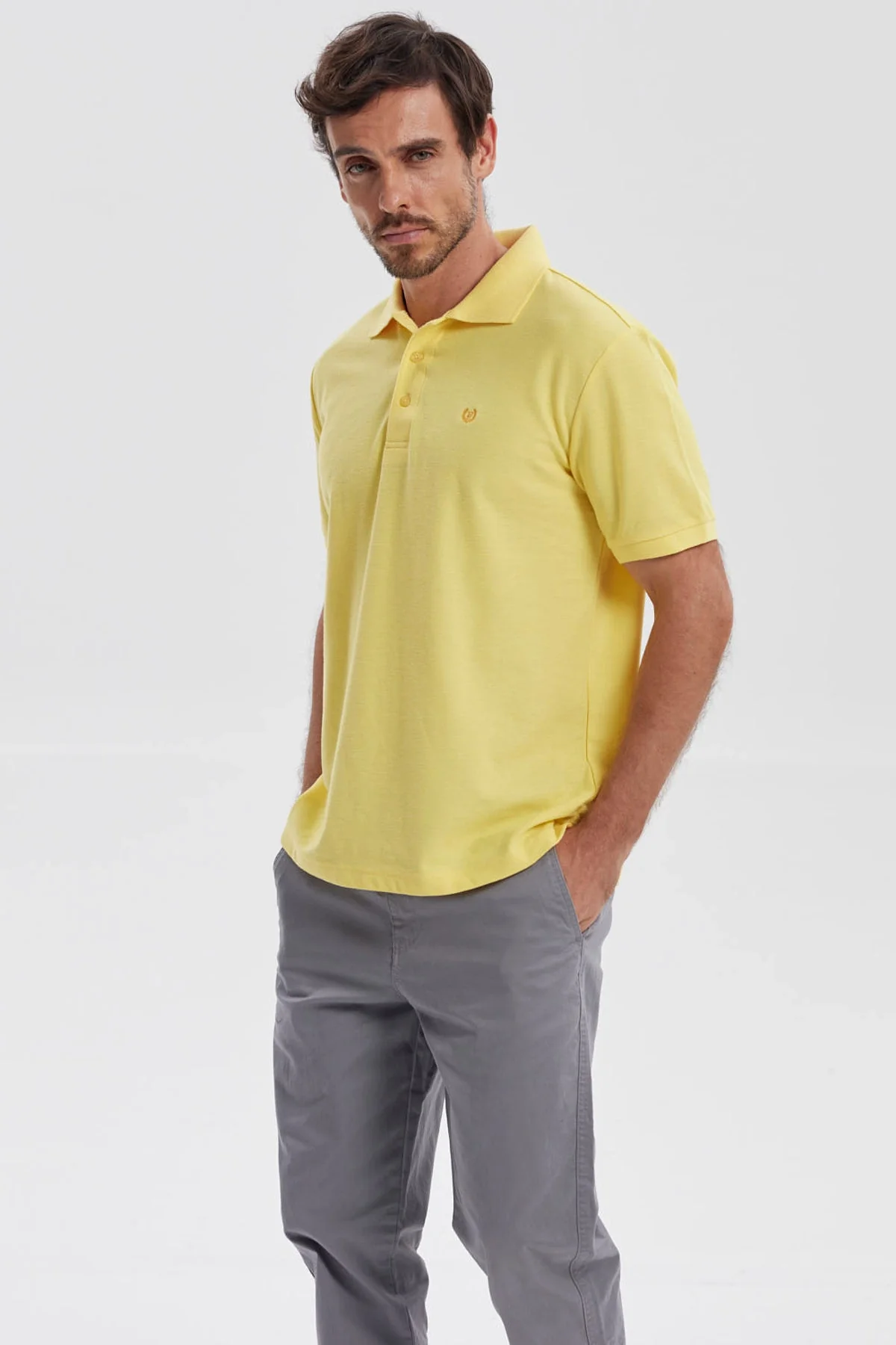 Polera Hombre Pique Básica Lisa Amarillo - Image 2