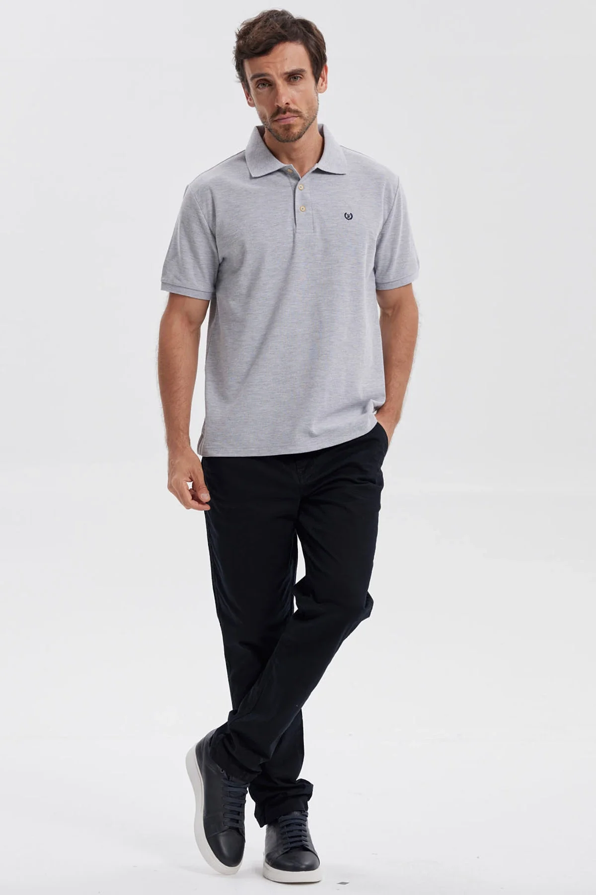 Polera Hombre Pique Básica Lisa Gris Melange - Image 4