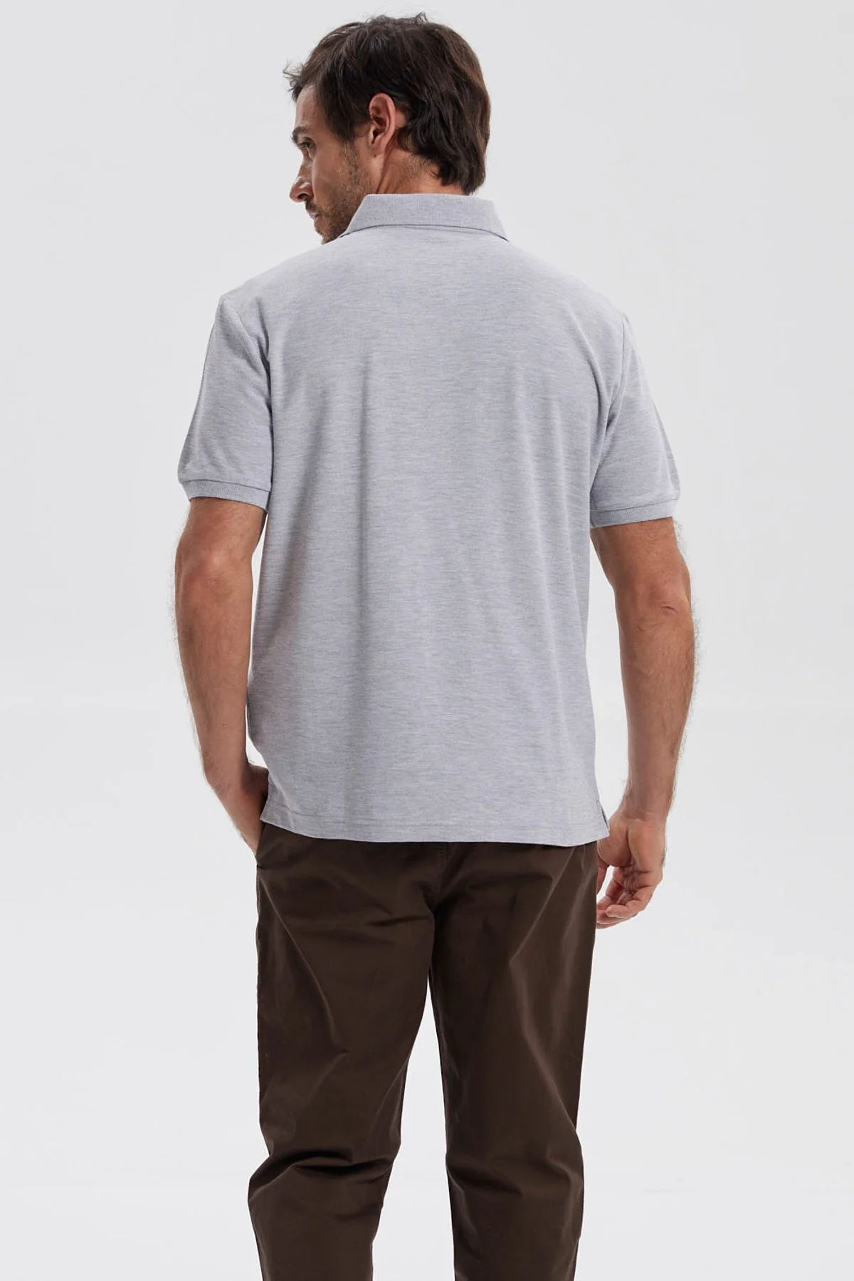 Polera Hombre Pique Básica Lisa Gris Melange - Image 3