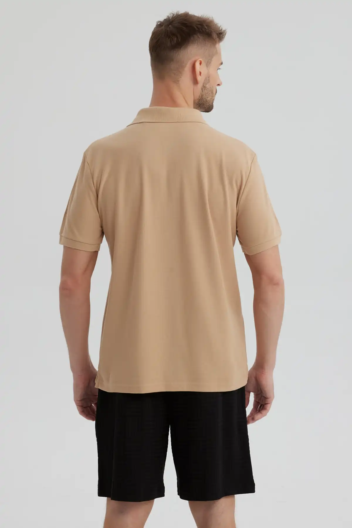 Polera Hombre Pique Básica Lisa Kaki - Image 3