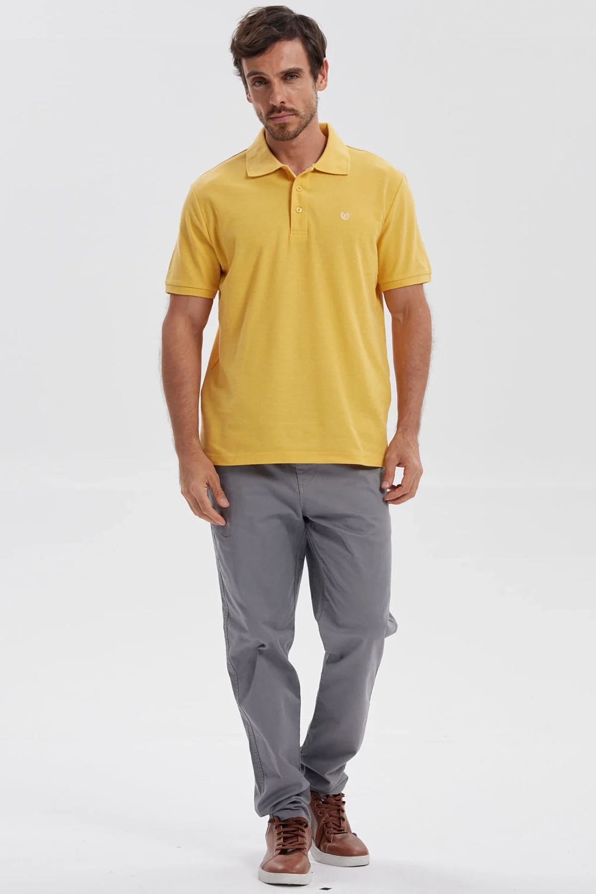 Polera Hombre Pique Básica Lisa Naranjo - Image 4