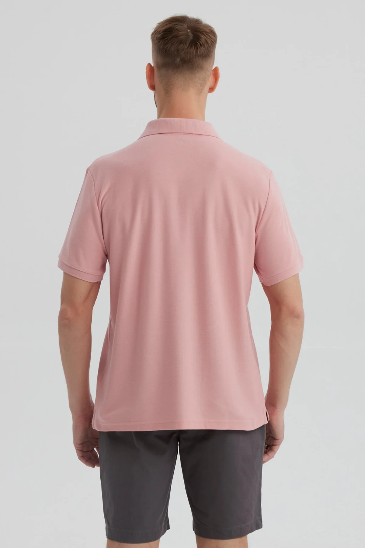 Polera Hombre Pique Básica Lisa Palo Rosa - Image 3