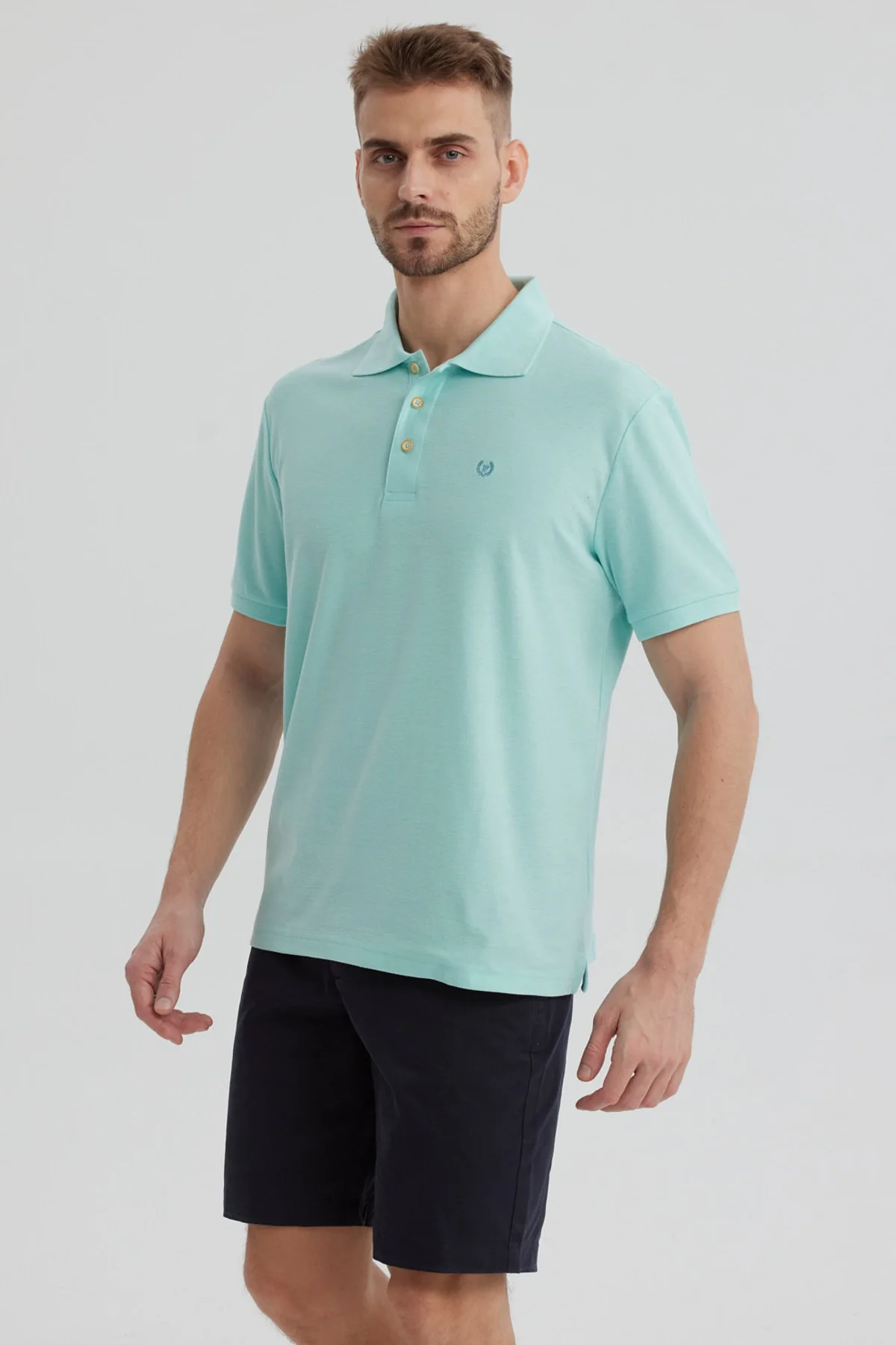 Polera Hombre Pique Básica Lisa Verde Claro - Image 2