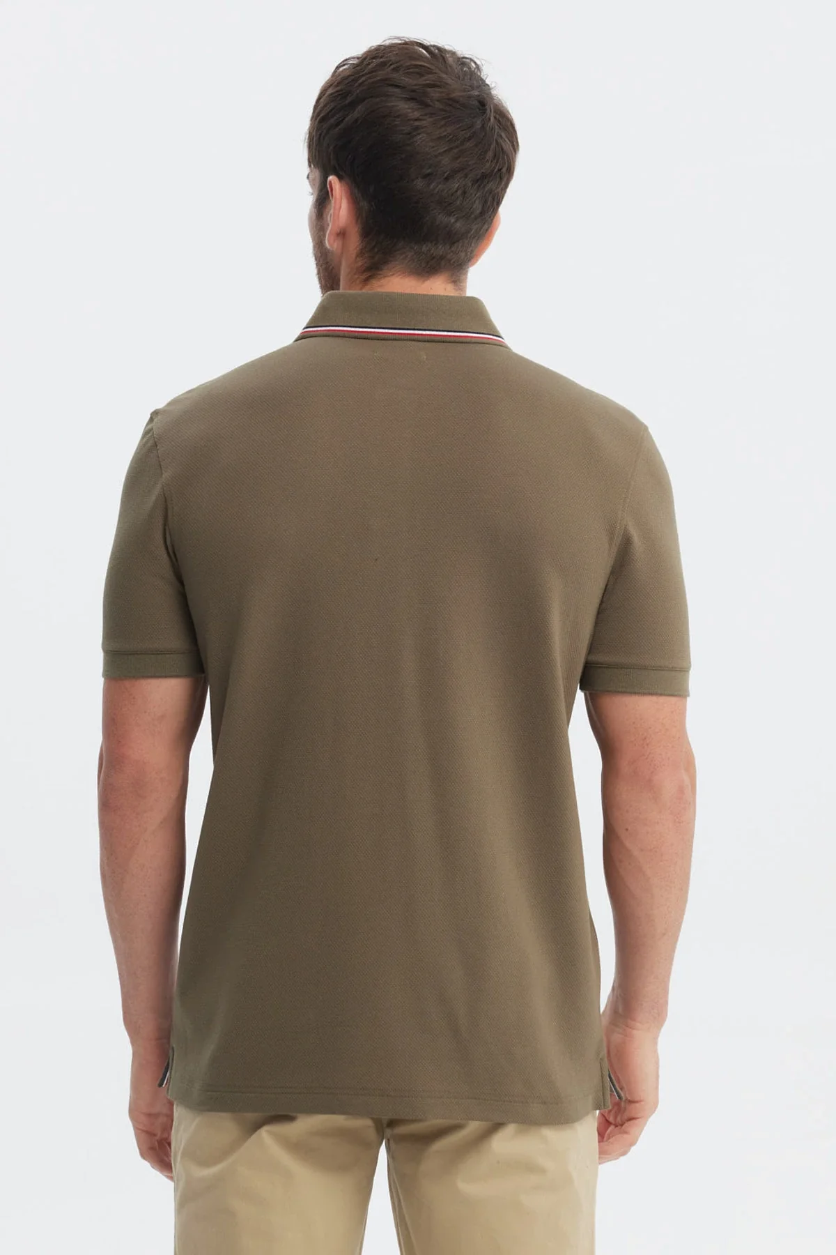 Polera Hombre Pique Dos Botónes Verde Oliva - Image 3
