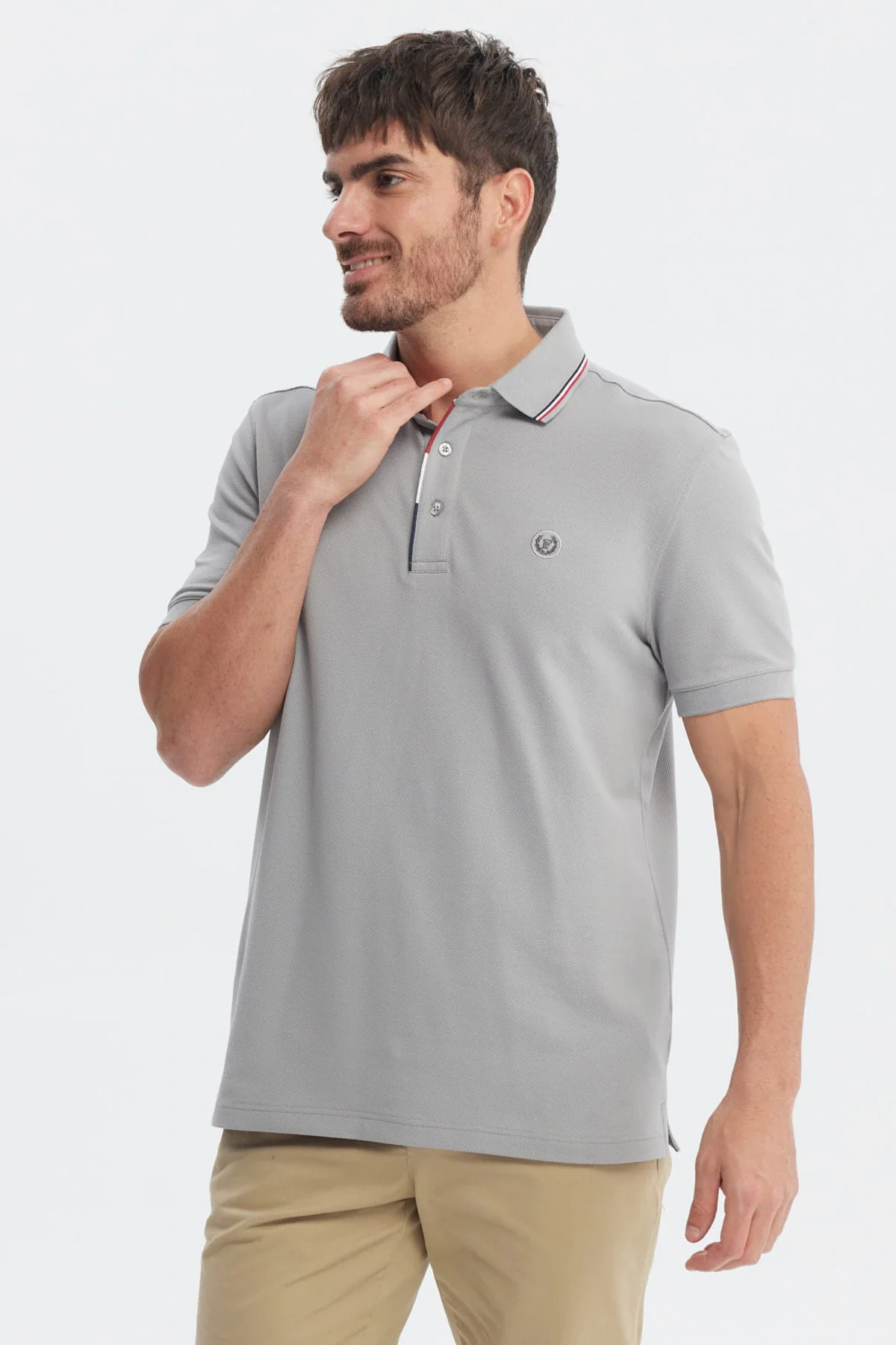 Polera Hombre Pique Dos Botónes Gris - Image 2