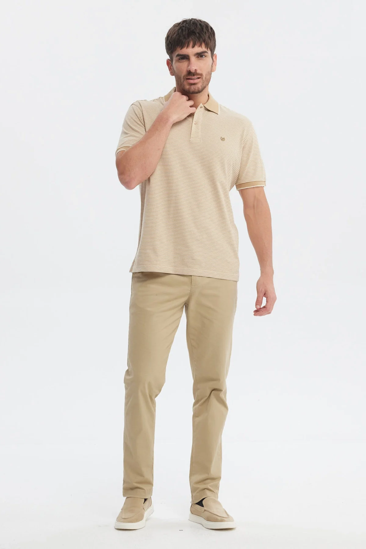 Polera Hombre Pique Rayas Logo Beige - Image 4