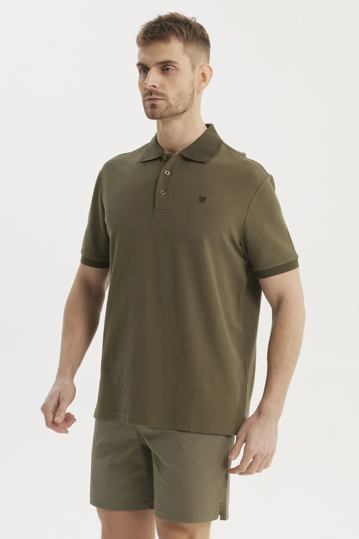 Polera Hombre Pique Wafle Con Botones Verde Olivo - Image 2