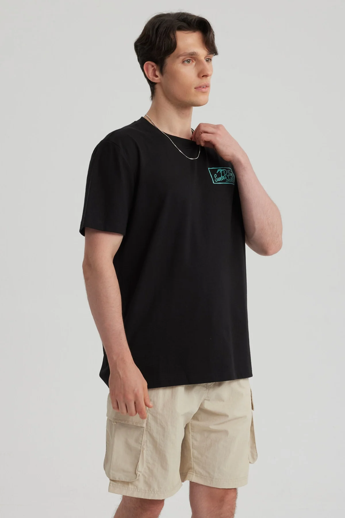 Polera Hombre Print Beach Negro - Image 2