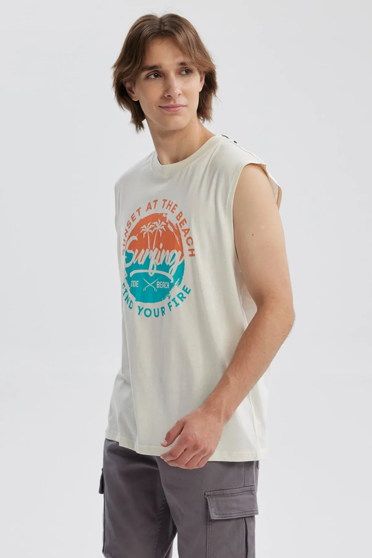 Polera Hombre Print Beige - Image 2