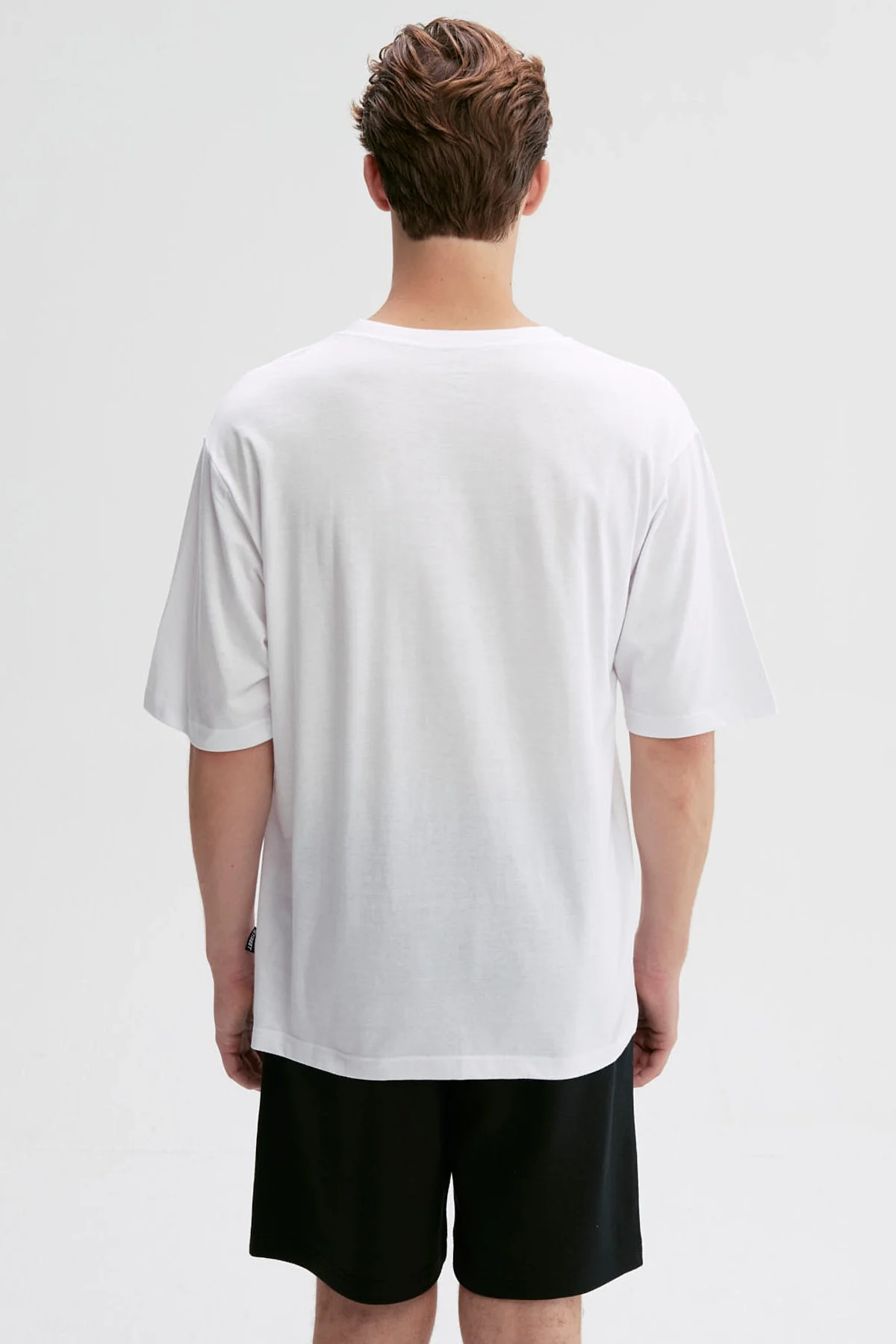 Polera Hombre Print Central Blanco - Image 3